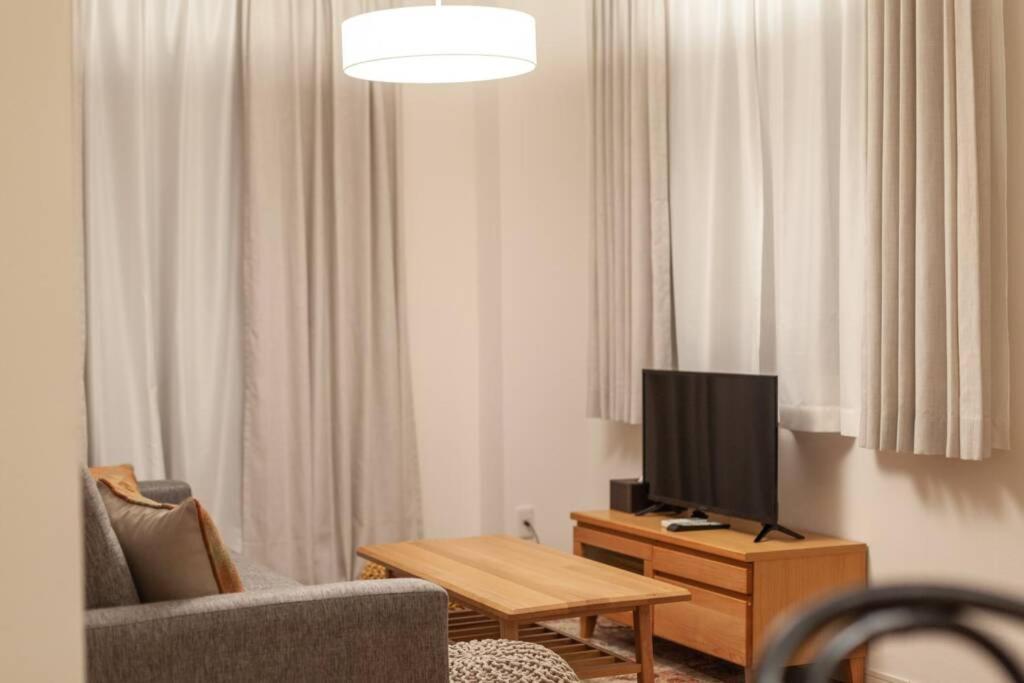 Eldor Nishikoujiya Apartment Tokio Buitenkant foto