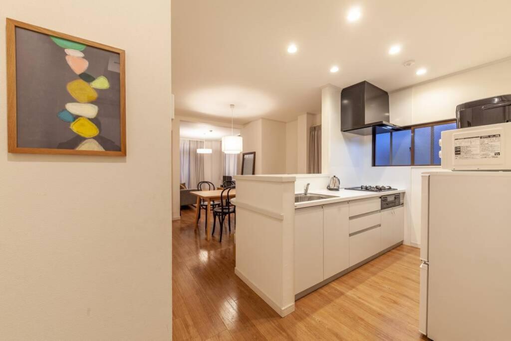 Eldor Nishikoujiya Apartment Tokio Buitenkant foto